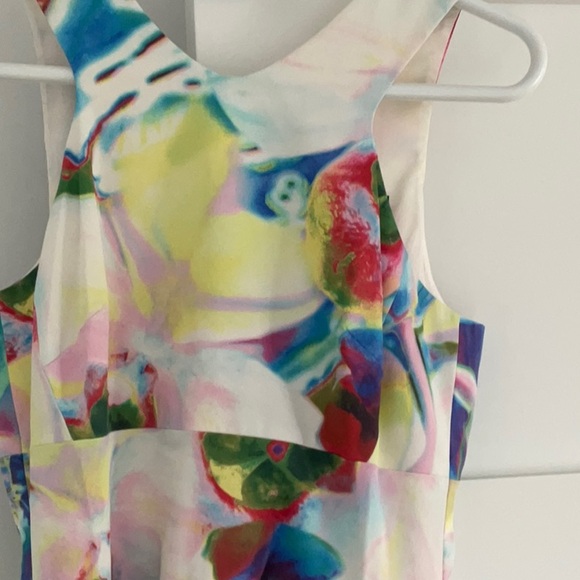 Summer dress - Picture 5 of 10